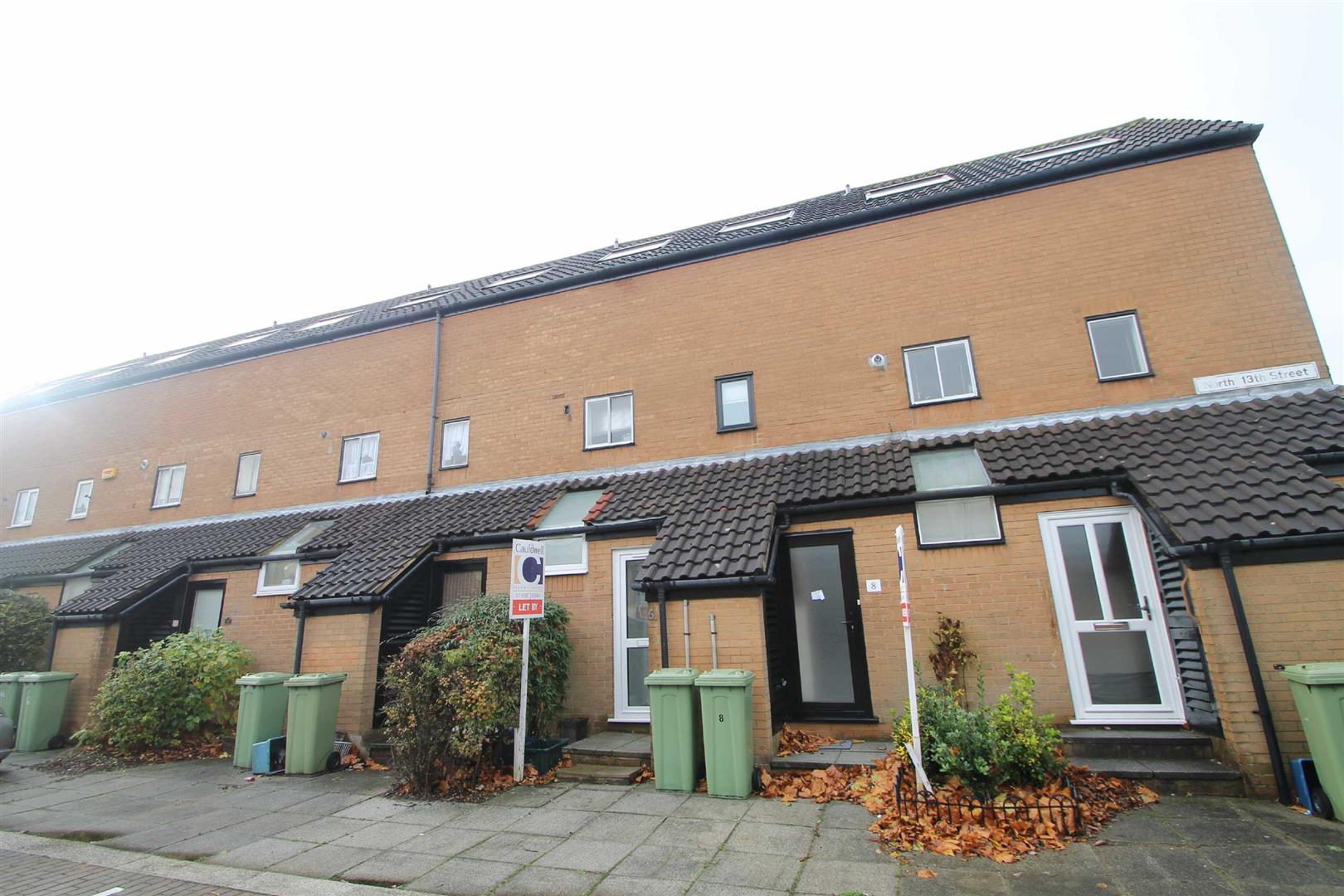 1 bed property in North 13th Street, Milton Keynes